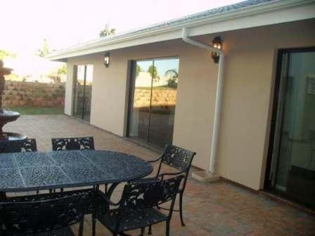 Avalon Guest House Amanzimtoti Exterior photo